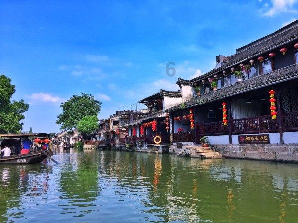 网红奶茶店前台、冷链材料实验员……寒假，杭州初中生成了职场新鲜人